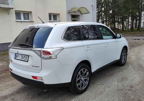 Mitsubishi Outlander cena 52900 przebieg: 141000, rok produkcji 2015 z Racibórz małe 254